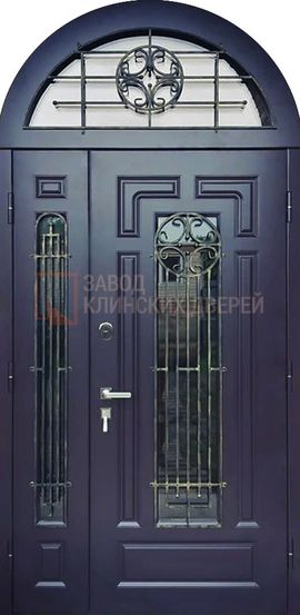 Арочная входная дверь с порошком и МДФ внутри со стеклом и ковкой АР-90 с порошком и МДФ внутри со стеклом и ковкой АР-90